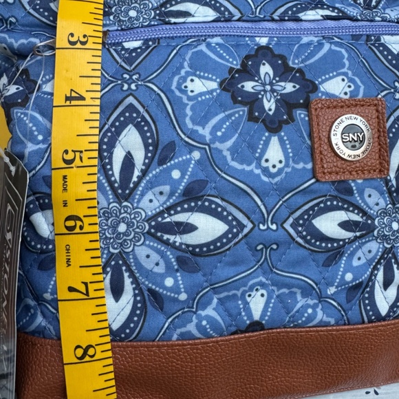 Paisley Blue & Tan Purse New with tags - Picture 3 of 4